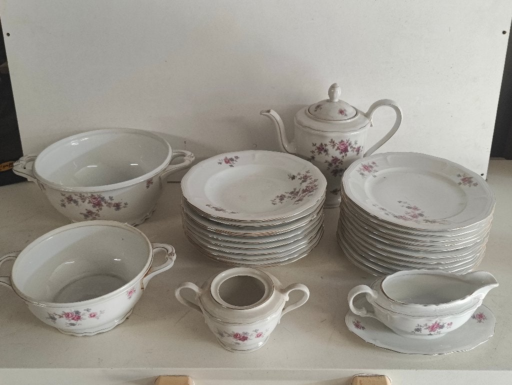 Vintage Bavaria Porseleinen Servies - Roosjes met goudrandje, Antiek en Kunst, Ophalen
