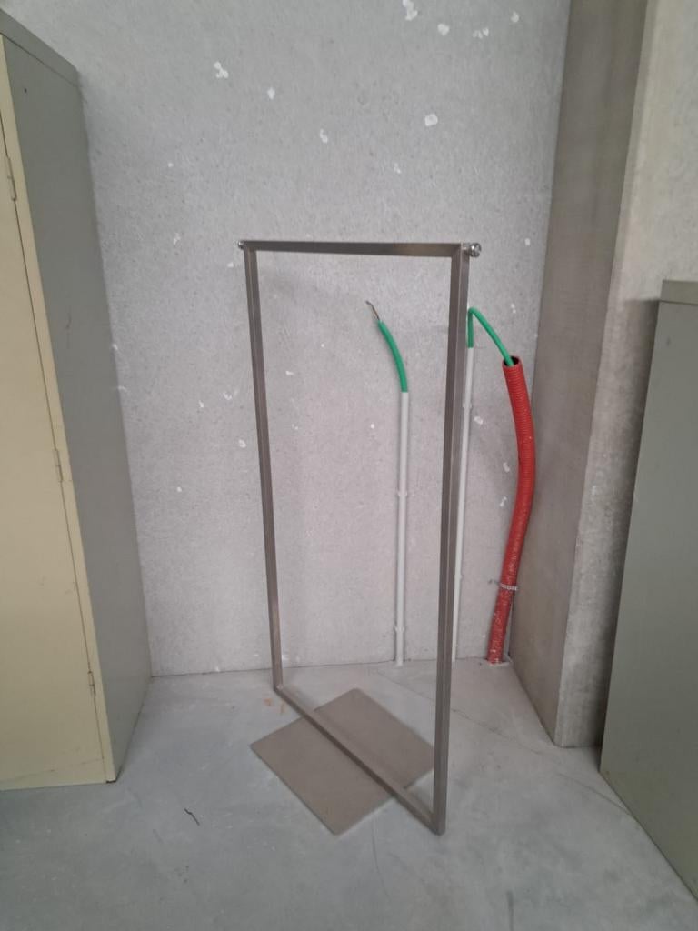 Kledingrek inox, Ophalen