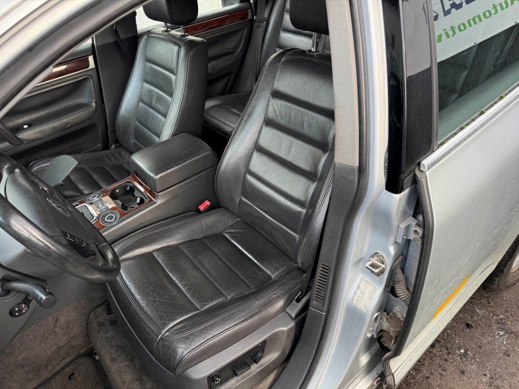 ACCOUDOIR CENTRAL Volkswagen Touareg (7LA / 7L6), Volkswagen, Volkswagen AG, Utilisé, Kundenbetreuung@volkswagen.de