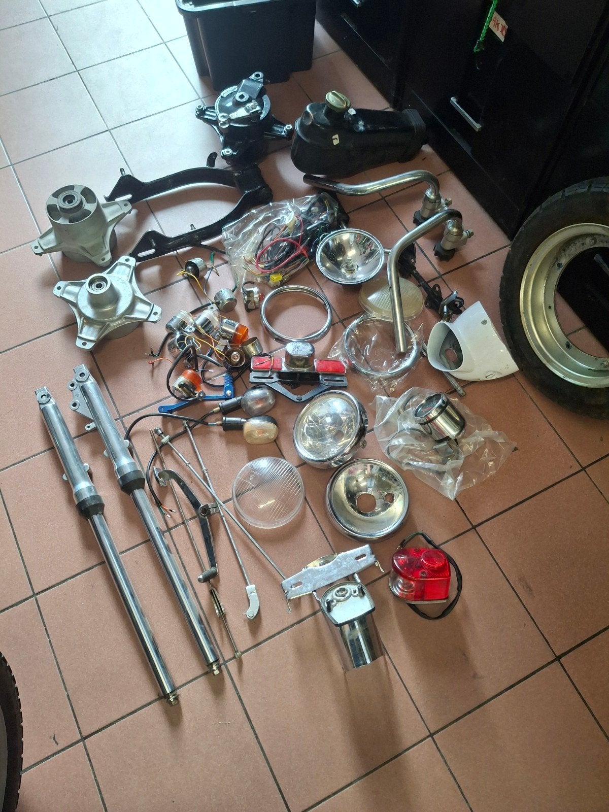 Lot onderdelen honda dax, Enlèvement, Phare