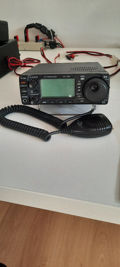 ICOM IC 703, Télécoms, Enlèvement ou Envoi, Comme neuf, Émetteur et Récepteur