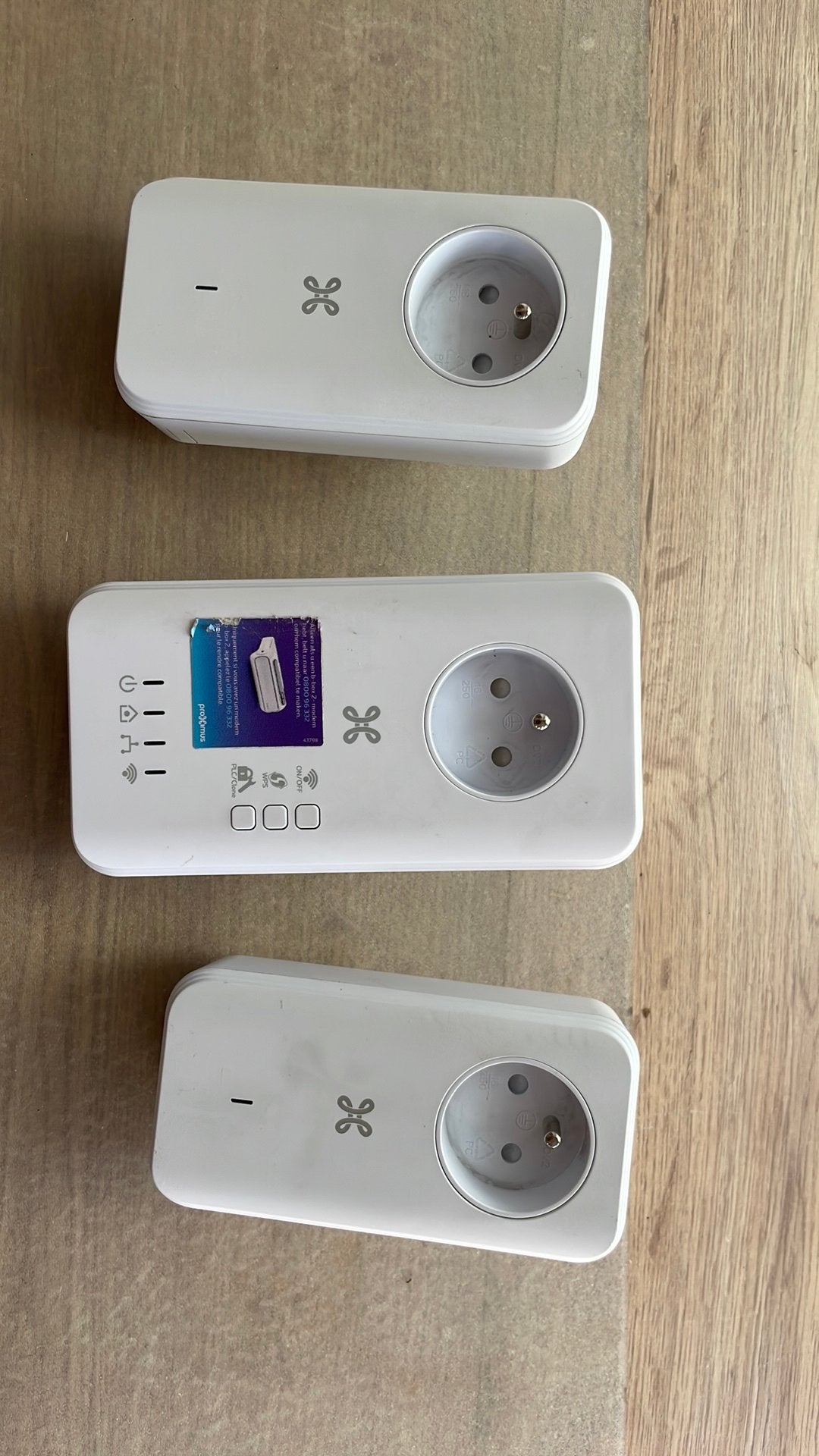 PLC ADAPTERS WIFI Extender PROXIMUS 3 stuks, Ophalen of Verzenden, Zo goed als nieuw, Belgacom