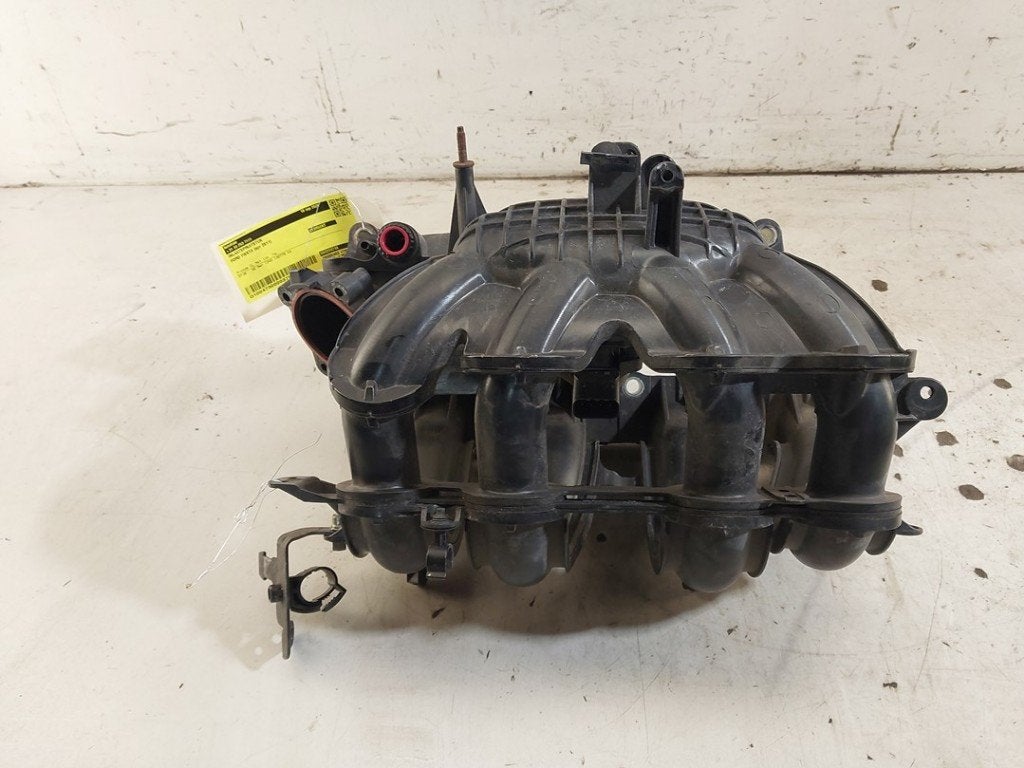COLLECTEUR D'ADMISSION Ford Fiesta 6 (JA8) (01-2008/01-2018), Henry-Ford-Straße  1
50735  Köln, DE, Ford-Werke GmbH, Kunden@ford.com