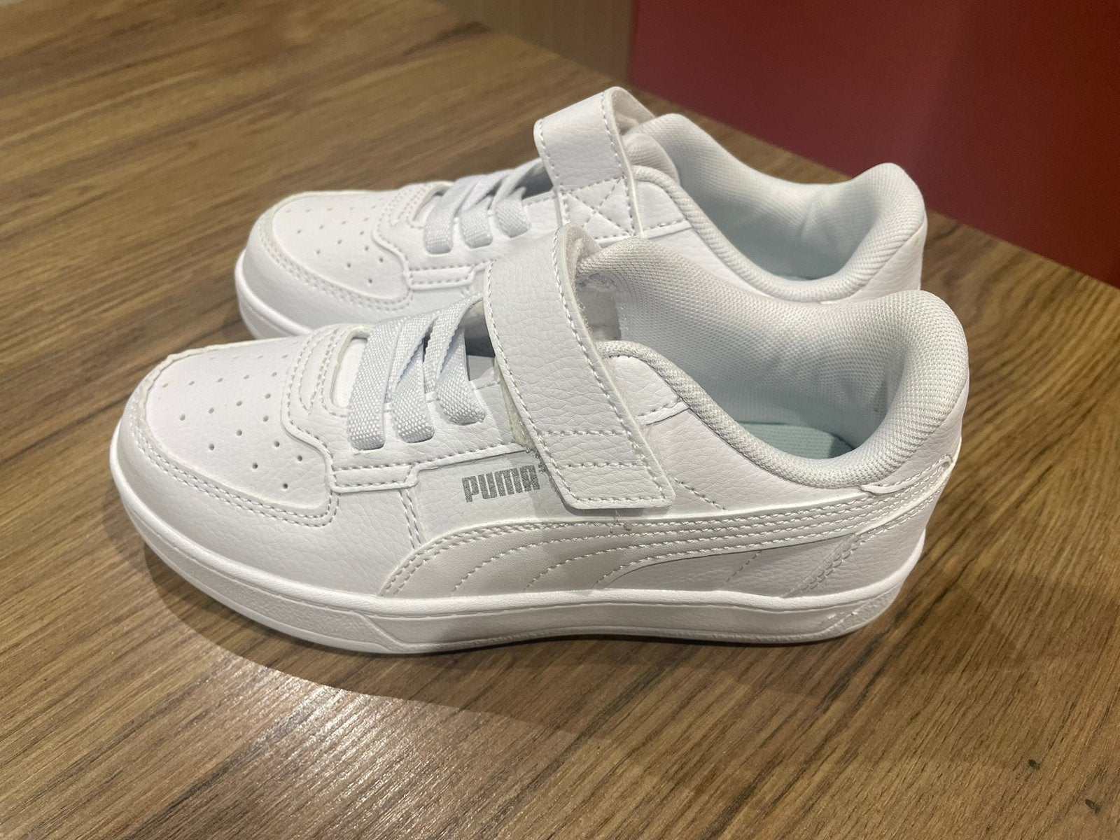 Puma kinderschoenen wit - maat 32, Enfants & Bébés, Vêtements enfant | Chaussures & Chaussettes, Enlèvement ou Envoi, Chaussures