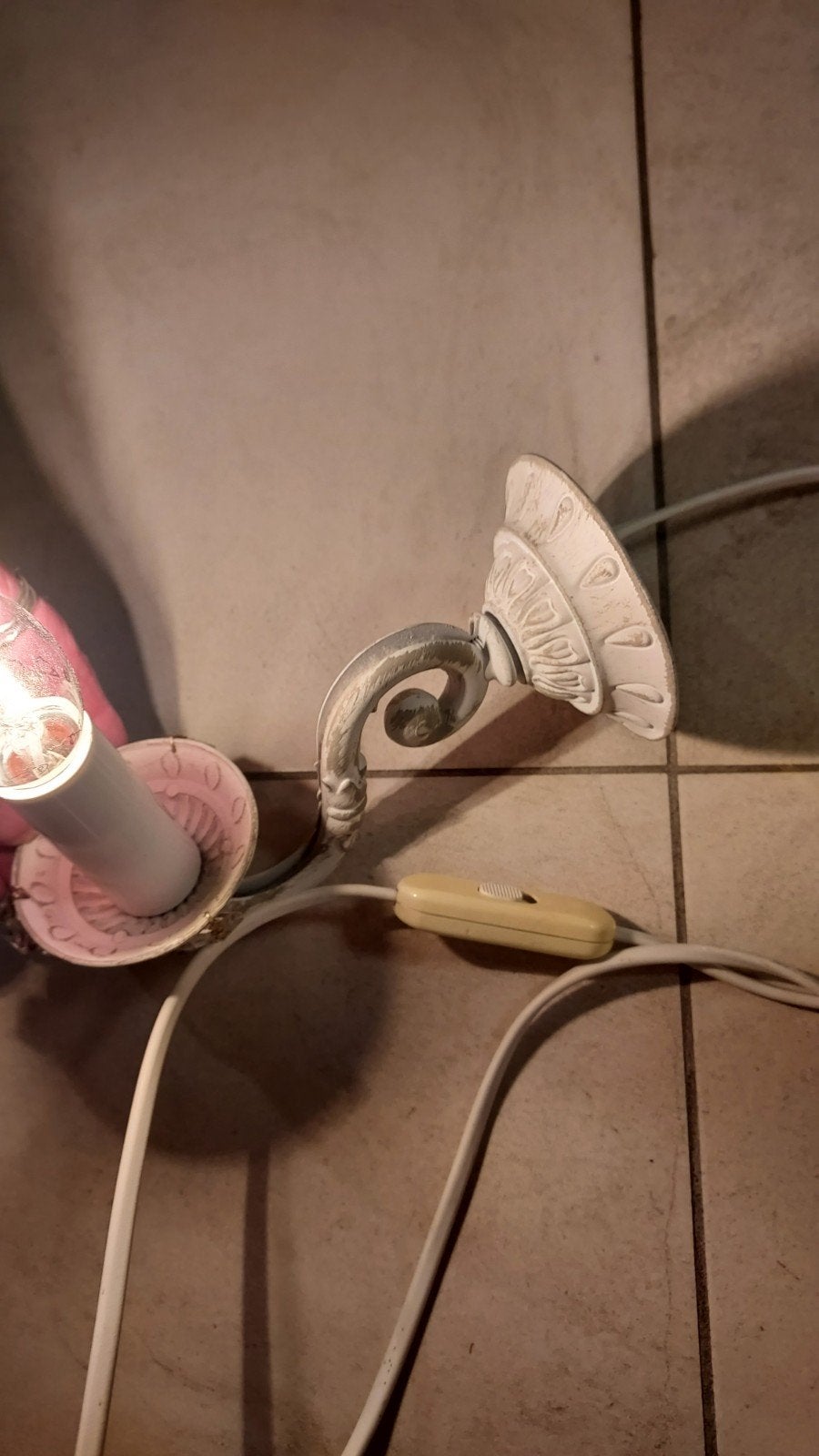 muurlampvintage, met kristale decoratie, voor 2stuk25€, Lampe de chevet, Enlèvement ou Envoi, Synthétique, Utilisé