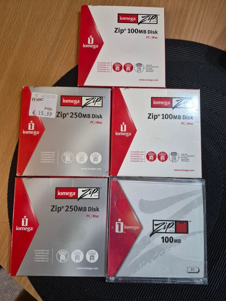 Iomega ZIP-diskettes (2x 250 MB + 3x 100 MB), Ophalen of Verzenden