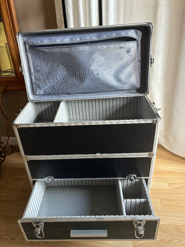 Trolley, Plastique dur, Poignée extensible, Enlèvement, Utilisé