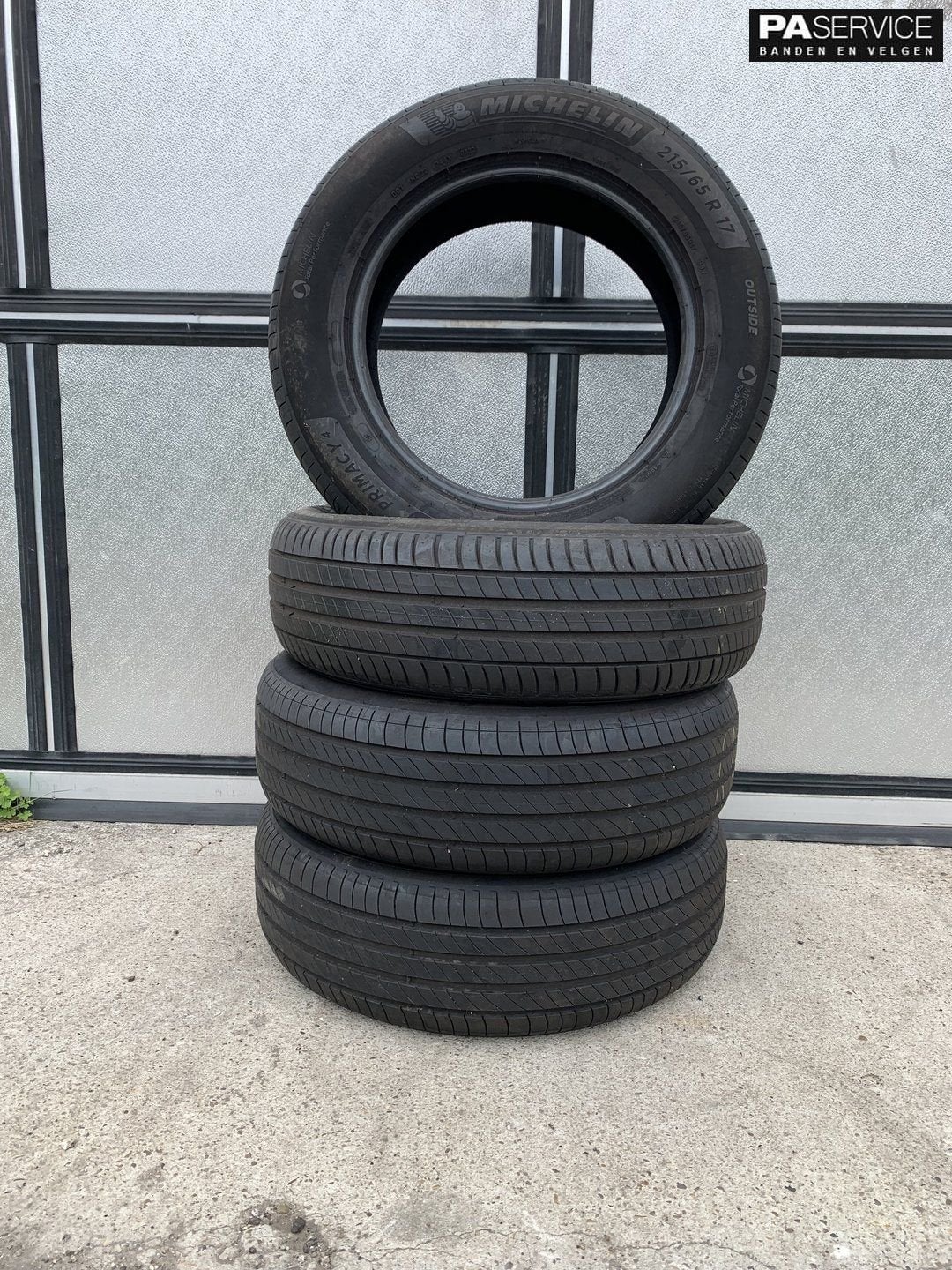 4x Michelin 215 65 17 zomerbanden met 6.4 en 6 mm, Auto-onderdelen, -, -, Banden en Velgen, 17 inch