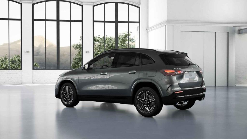 Mercedes-Benz GLA-klasse, Stof, Gebruikt, 136 pk, Metaalkleur