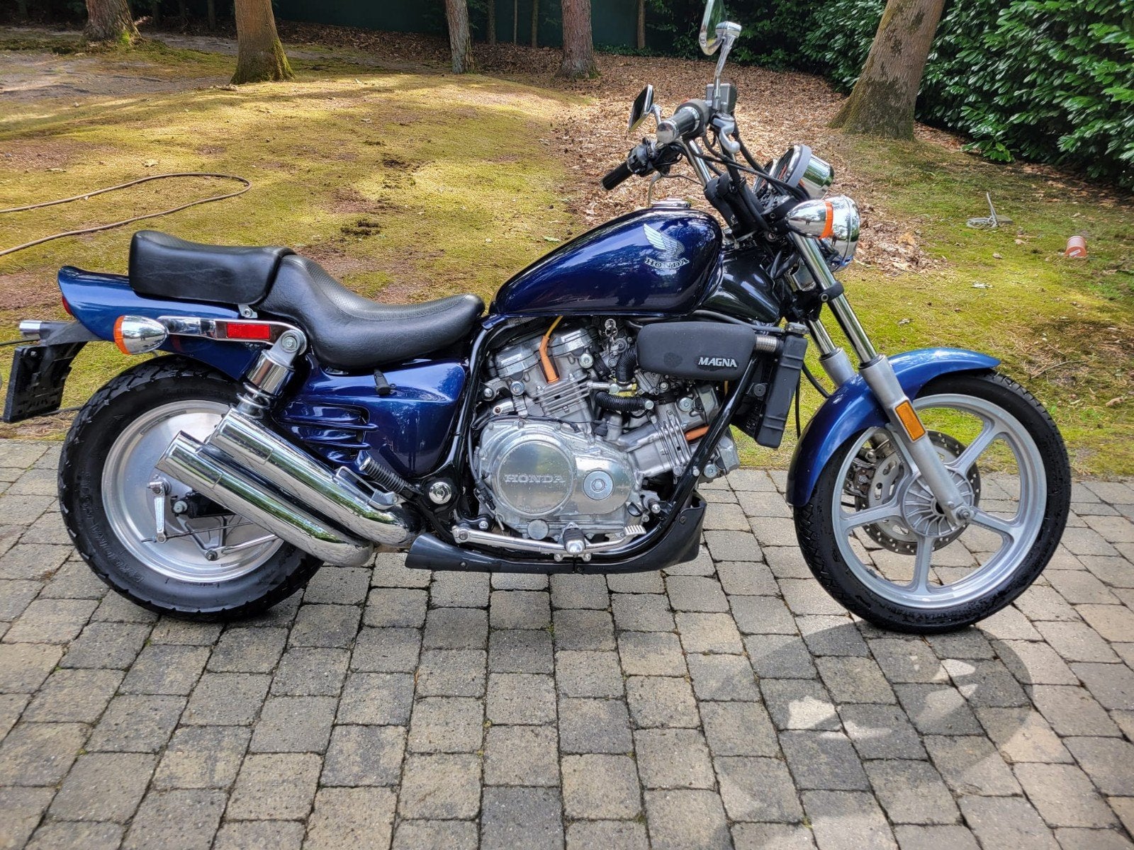 Honda Super Magna 750, Motoren, 750 cc, Particulier, Handgeschakeld