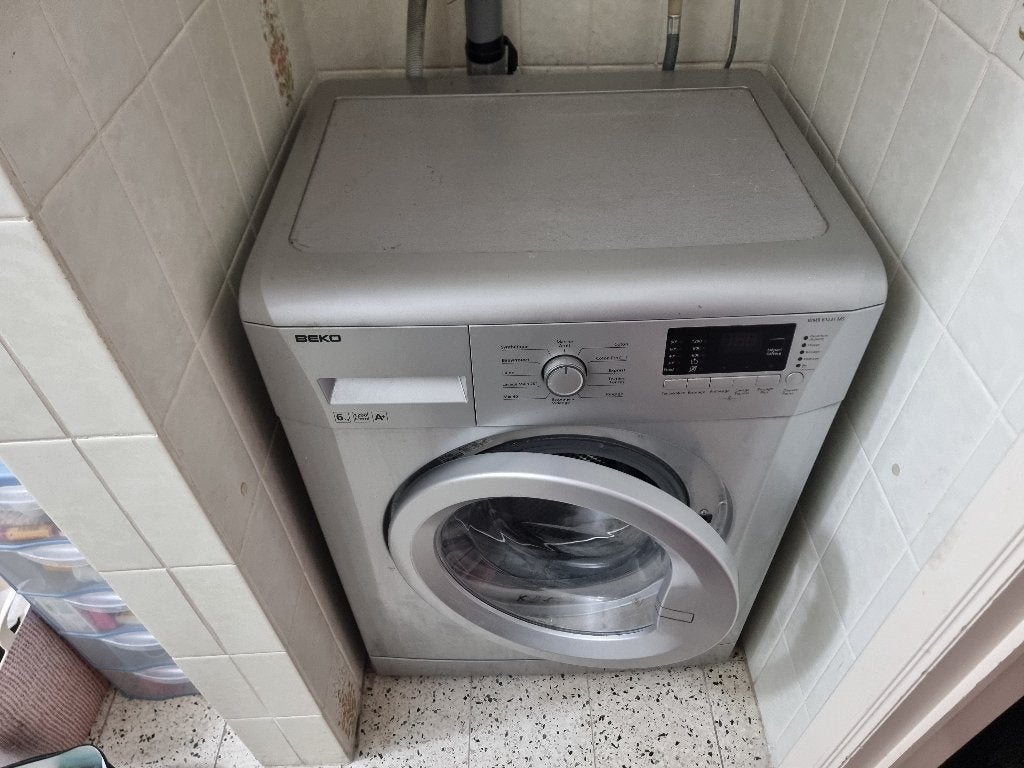 Machine à laver, 1200 à 1600 tours, 4 à 6 kg, Chargeur frontal, Enlèvement