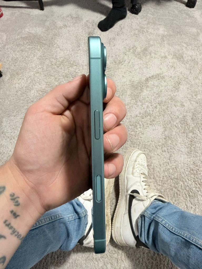 Iphone 16 128GB, Télécoms, Téléphonie mobile | Huawei, Enlèvement, Comme neuf
