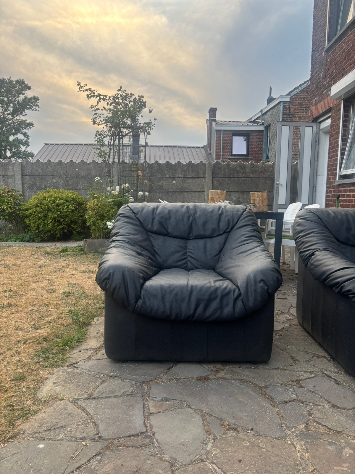 Fauteuil simili cuir, Enlèvement, Comme neuf