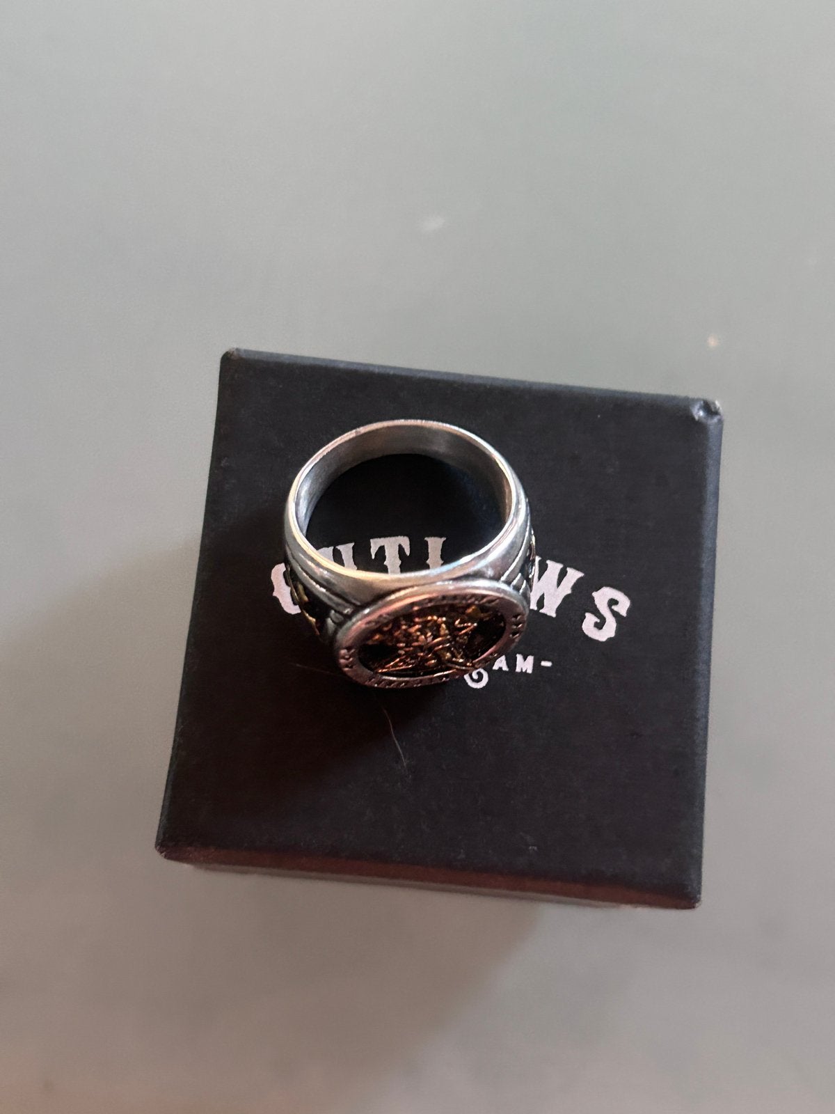 C’est une bague  chevalière Saint Michael Ring, Enlèvement ou Envoi, Comme neuf