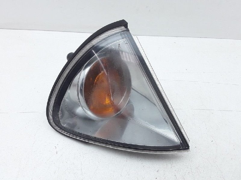 CLIGNOTANT DROIT Toyota Avensis (T22) (01-1997/02-2003), Utilisé, Toyota