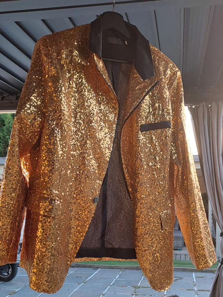 Glitter jas, Ophalen