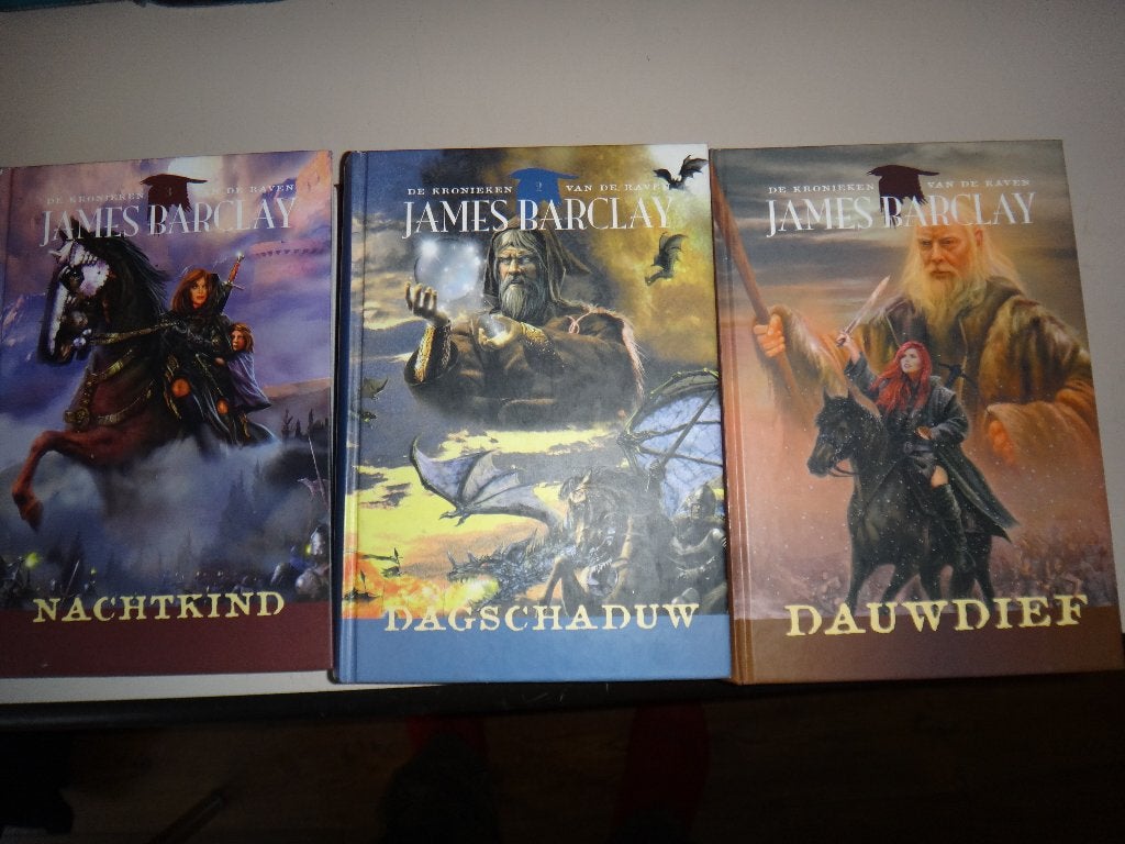 T.K. trilogie James Barclay, dauwdief, dag schaduw nachtkind, Ophalen of Verzenden, Zo goed als nieuw, James barclay