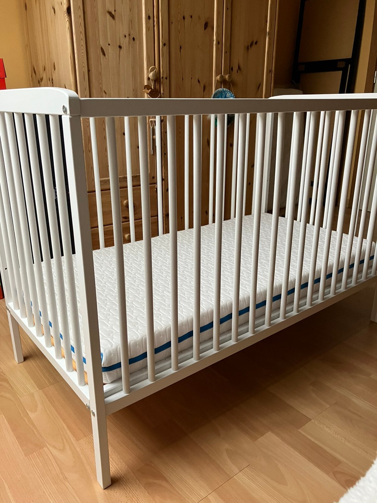 Babybedje met aerosleepmatras, matrasbeschermer en hoeslaken, Ophalen, Zo goed als nieuw