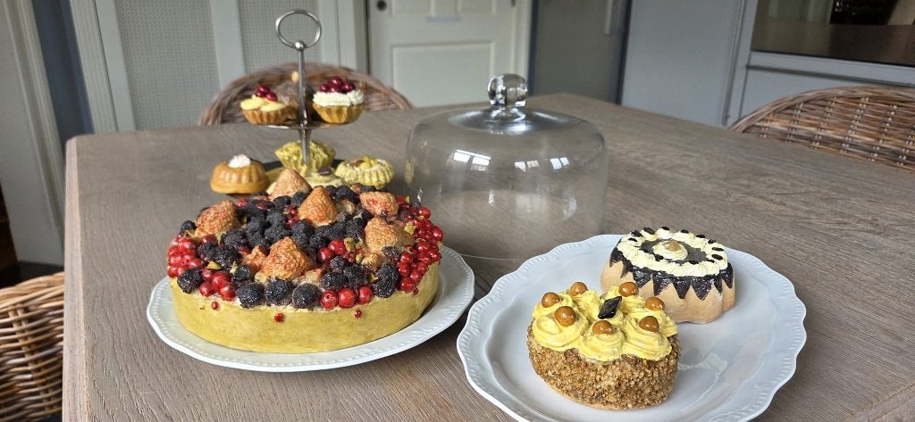 decoratieve taarten + gebakjes, Hobby en Vrije tijd, Ophalen, Zo goed als nieuw, Taarten