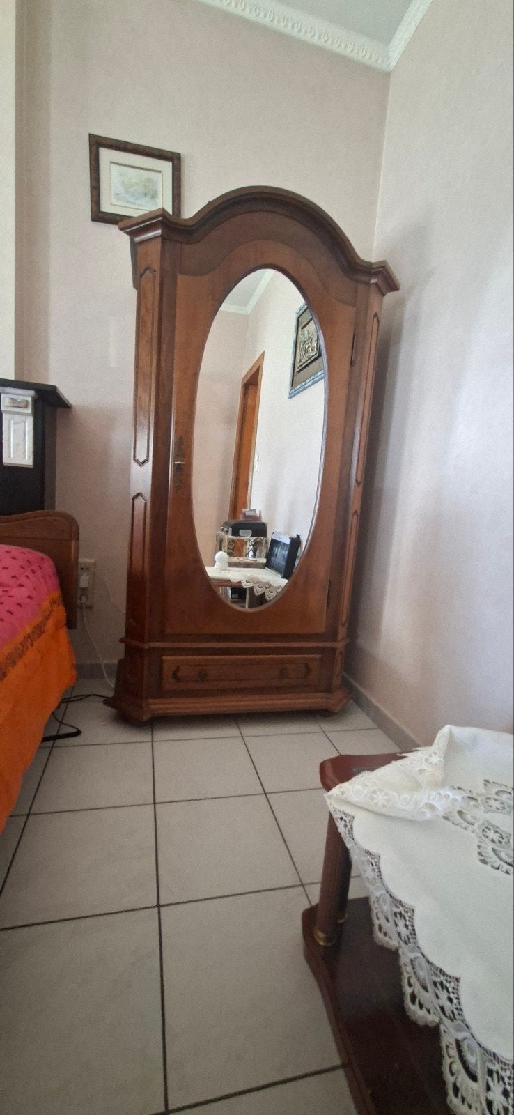 Kleerkast met een houten lade + spiegel, Huis en Inrichting, Ophalen, Zo goed als nieuw