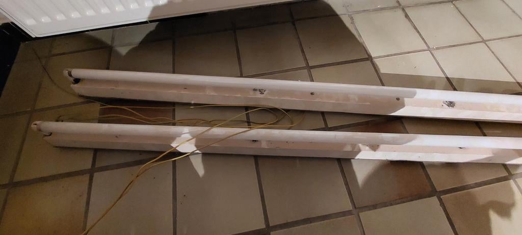 2 tl buizen inclusief armatuur 1m55, Ophalen, Gebruikt