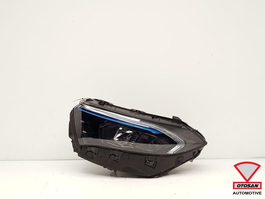 Phare avant LED haute performance Mercedes EQA H243 L A24390, Mercedes-Benz AG, Mercedes-Benz, Utilisé, Mercedesstrasse 120
70372  Stuttgart, DE