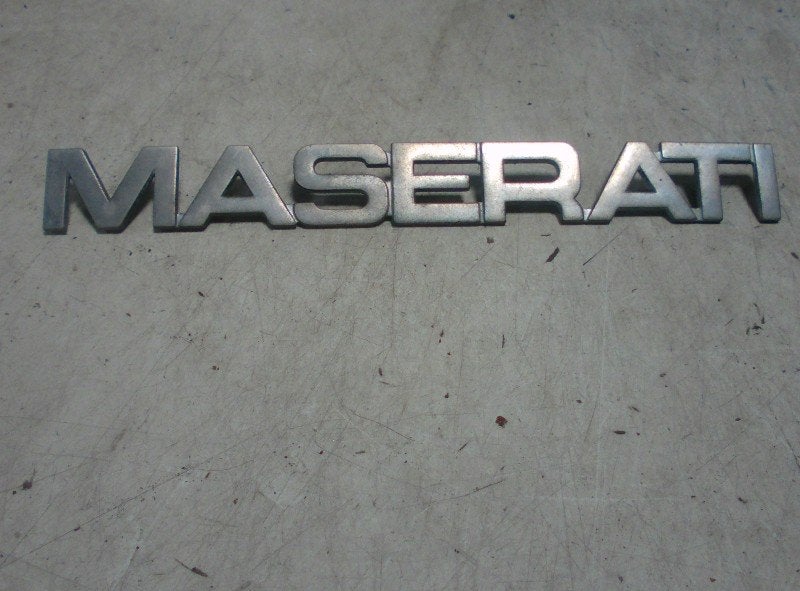 LOGO / EMBLEME Maserati Bi-turbo (01-1970/-), Autos : Pièces & Accessoires, Utilisé, Maserati