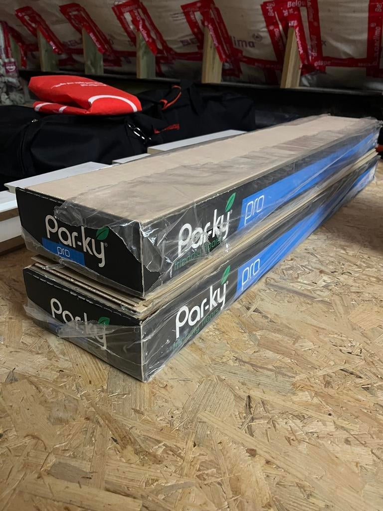 Parky Pro Fineerparket, Doe-het-zelf en Bouw, 50 tot 150 cm, Nieuw, Minder dan 5 m², 10 tot 30 cm
