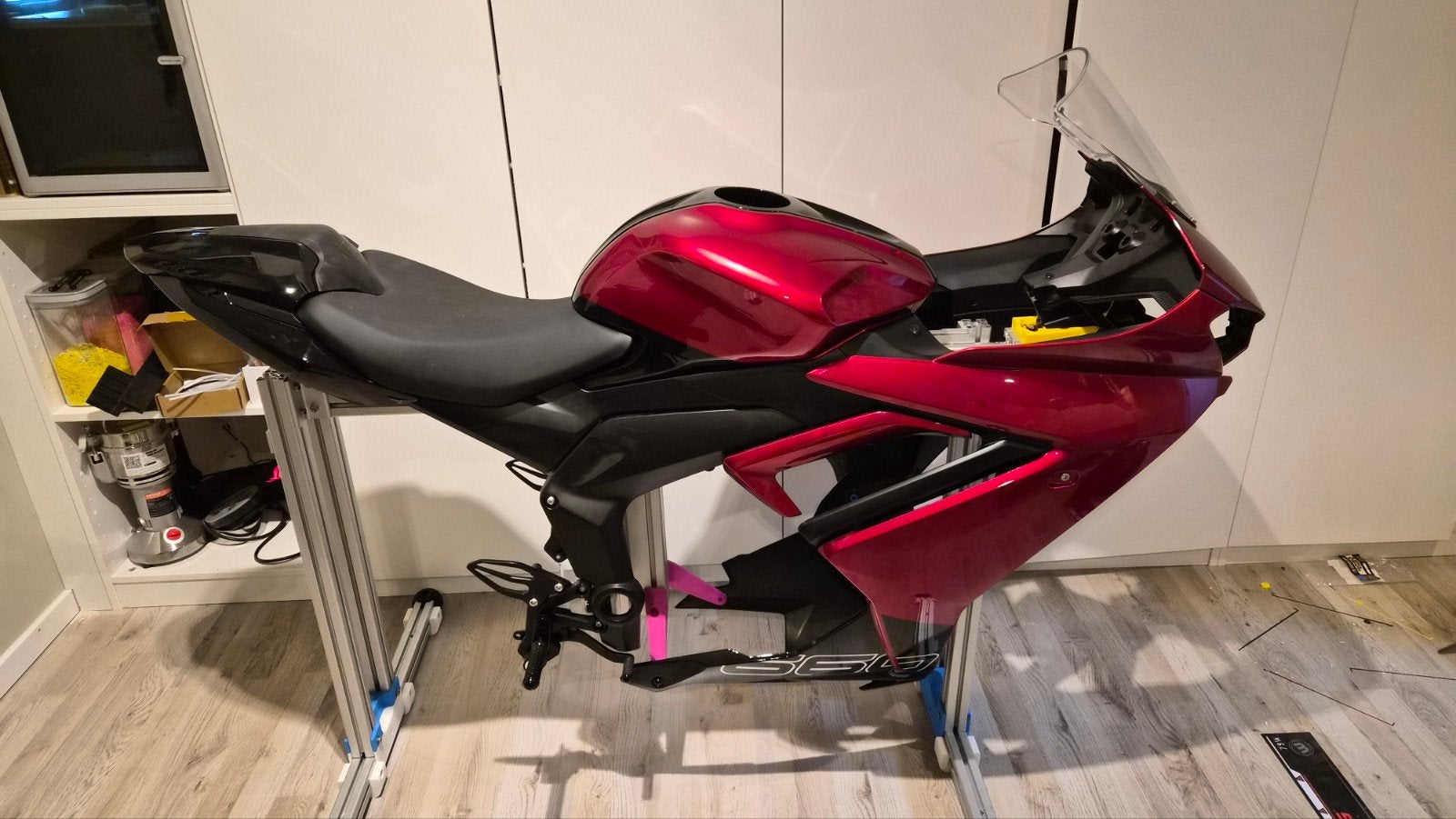 motorcycle sim project, Enlèvement, Moza