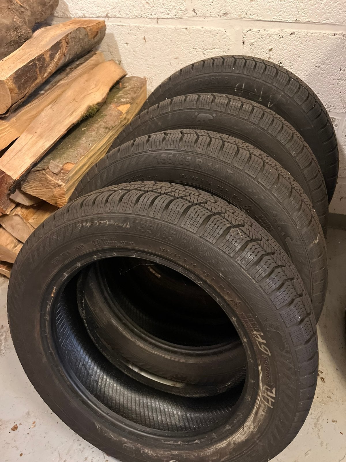 4 pneus Hiver 155/65 R 14 75 T GISLAVED EURO FROST 6, Autos : Pièces & Accessoires, 14 pouces, Pneus hiver, 155 mm, Pneu(s)