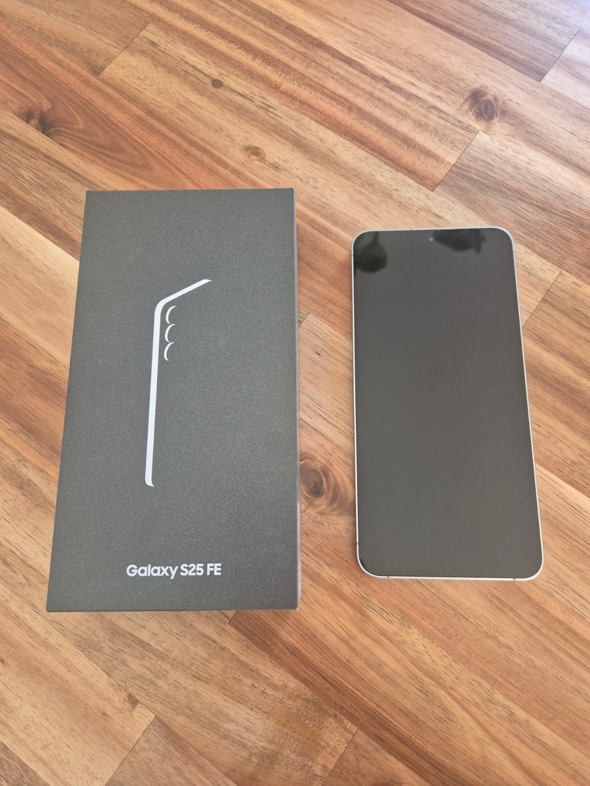 Samsung Galaxy S25 FE, 128 GB, Ophalen, Zo goed als nieuw