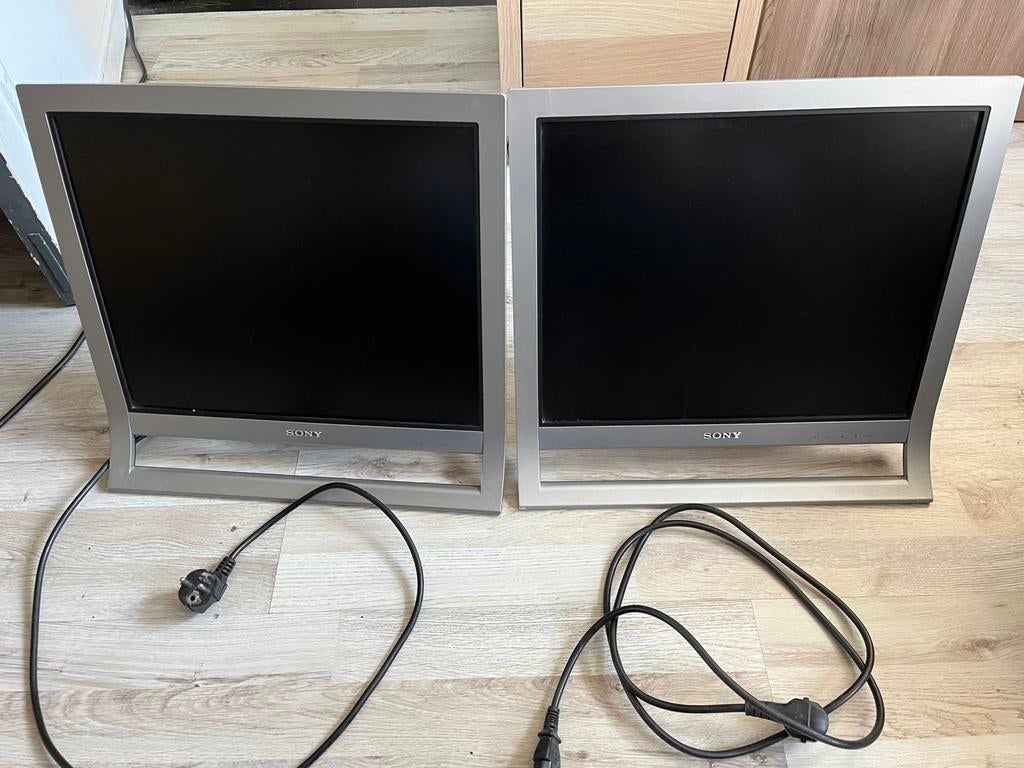 2 Sony beeldscheremen, Computers en Software, Ophalen, Gebruikt