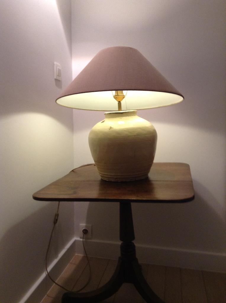 Antieke tafel met lamp, 55 tot 75 cm, Zo goed als nieuw, 60 cm of meer, Rechthoekig