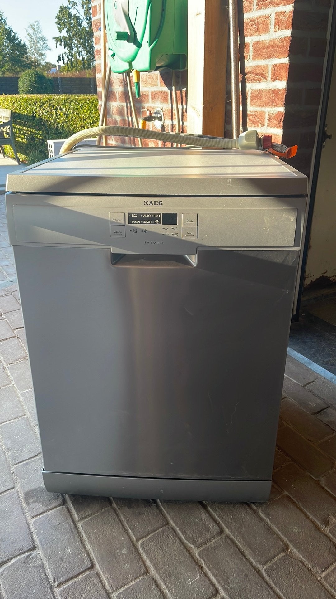Vaatwas AEG favorit in perfecte staat., Elektronische apparatuur, Ophalen, Gebruikt, Eco programma, 85 tot 90 cm