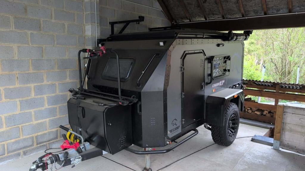 Decamp trekking X1+ traanwagen, bivakaanhanger, Uitbouw voortent