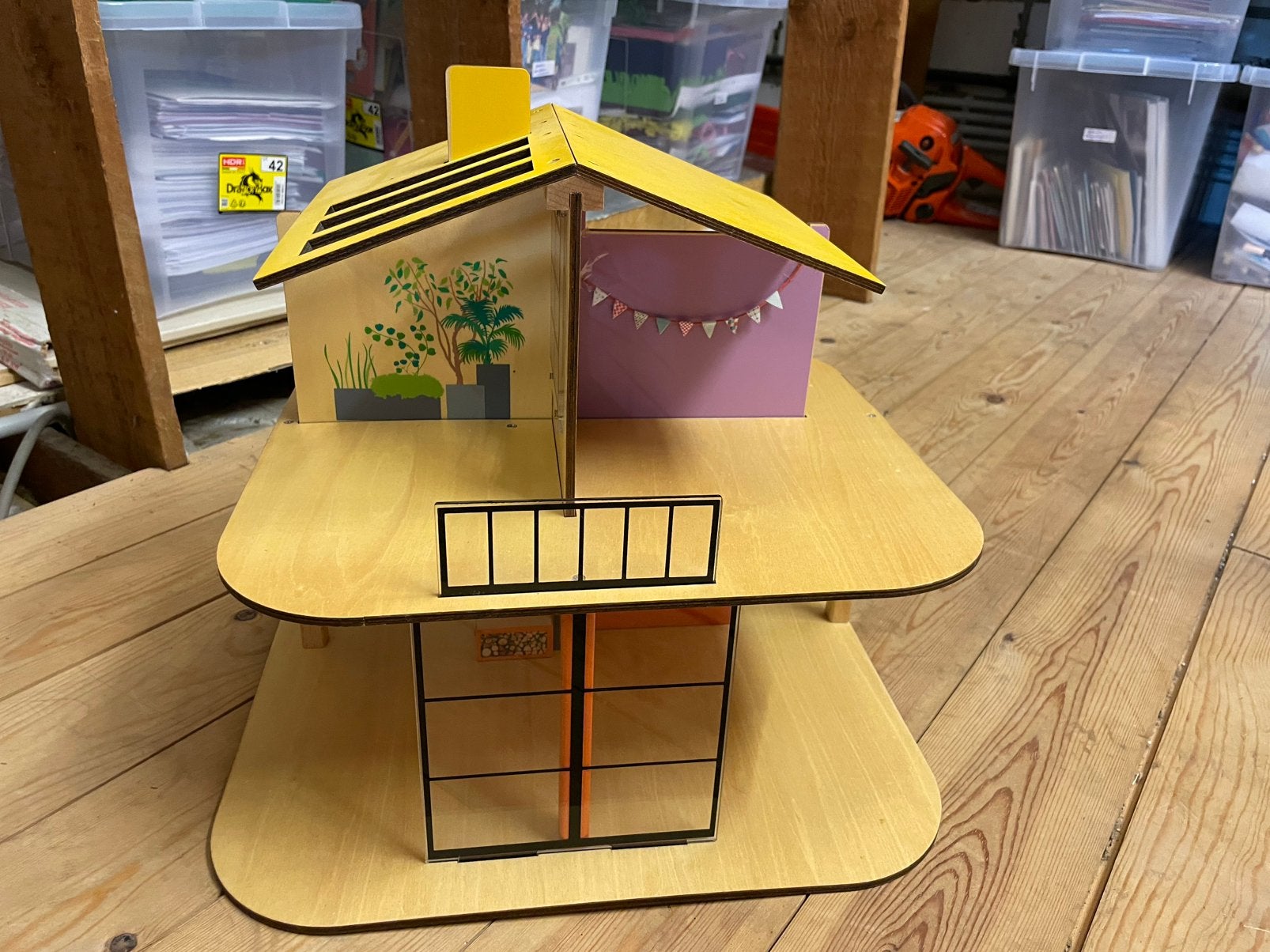Super leuk poppenhuis van djeco, Ophalen, Zo goed als nieuw, Poppenhuis
