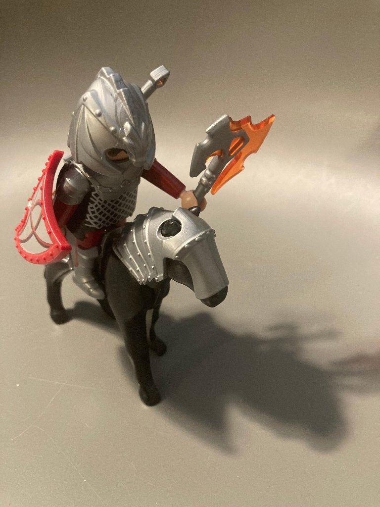 Playmobil 4937 - Cavalier avec armure et cheval, Enfants & Bébés, Jouets | Playmobil, Enlèvement, Utilisé, Ensemble complet