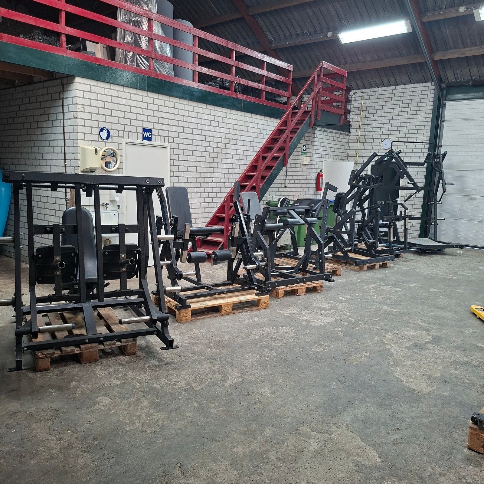 7 x Jack Sport Plate Loaded  , Leg Press, Leg Extension,Row, Sports & Fitness, Équipement de fitness, Enlèvement