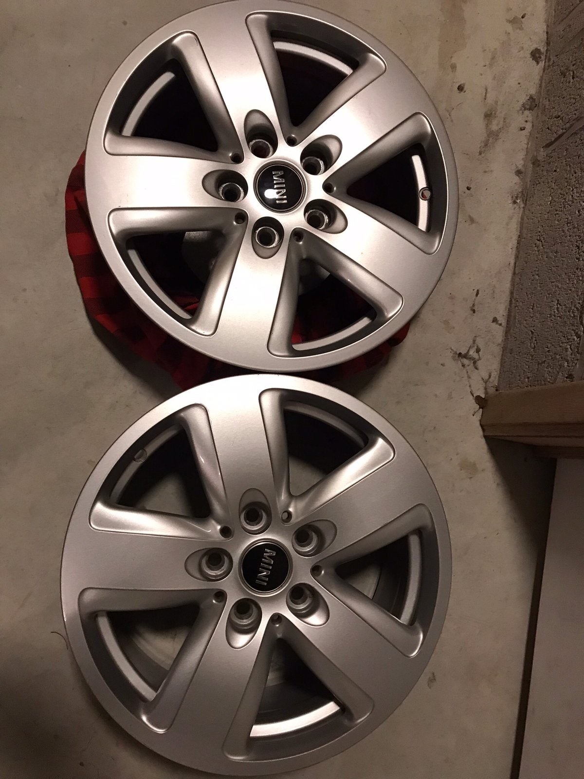 A vendre 2 jantes mini contryman r60. 2019., Jante(s)
