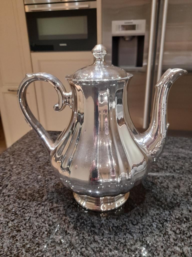 Verzilverde porseleinen koffiekan met toebehoren, Antiquités & Art, Antiquités | Porcelaine, Enlèvement