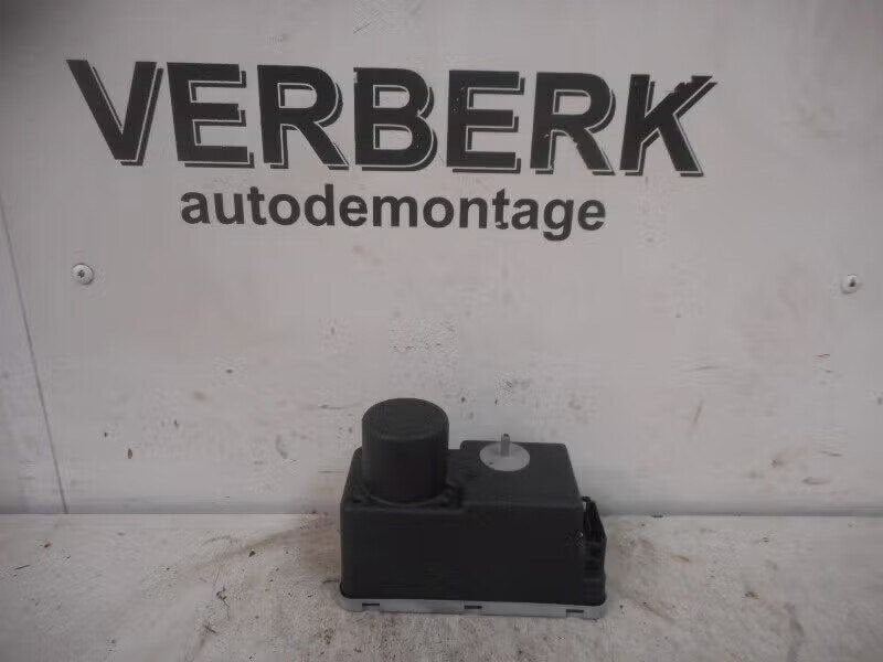 CENTRALE VERGRENDELING MOTOR Golf III Cabrio (1E), Auto-onderdelen, Gebruikt, Berliner Ring 2 38440 Wolfsburg, DE, Volkswagen