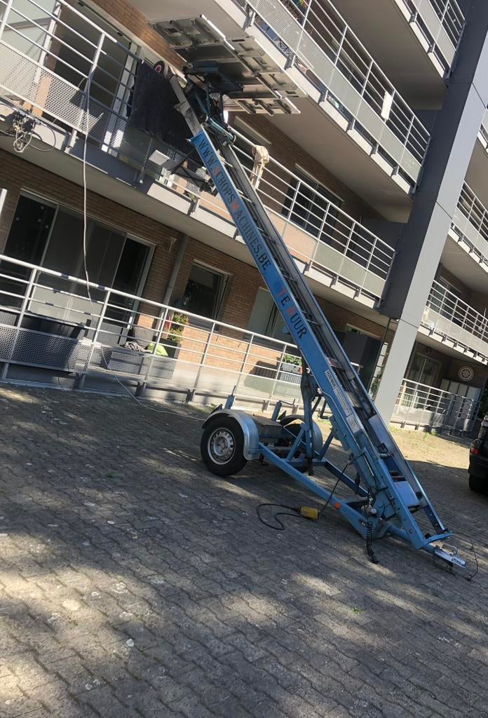 Verhuislift TE HUUR / HUREN, Zakelijke goederen, Machines en Bouw | Liften, Steigers en Ladders, Ophalen