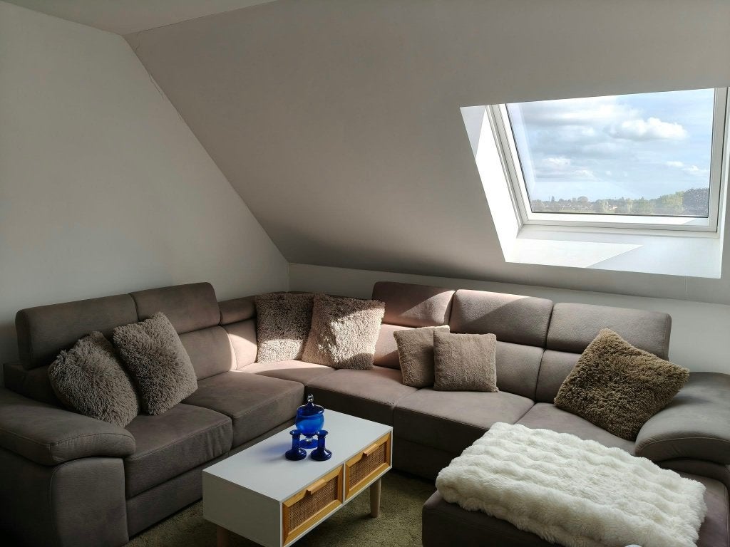 Hoeksalon, Huis en Inrichting, Ophalen, Hoeksalon in Daim, 300 cm of meer, Zo goed als nieuw