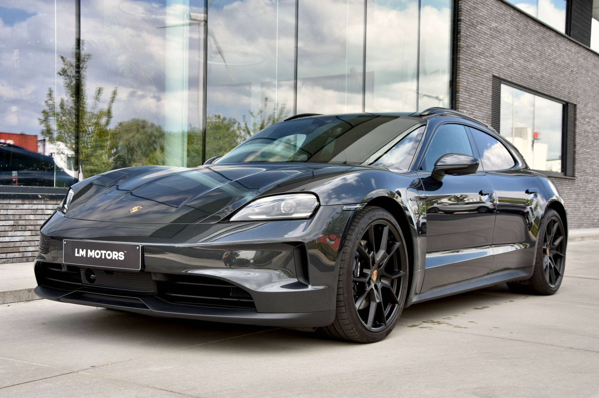 Porsche Taycan Taycan Sport 4 Turismo * PORSCHE APPROVED 11/, Autos, Argent ou Gris, Achat, 320 kW, Entreprise