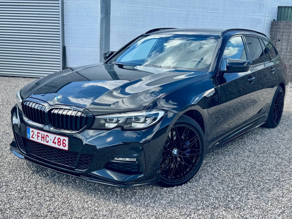Bmw 330e x-drive*CAMERA* harman kardon*ELKTR TREKHAAK, Auto's, Automaat, 1995 cc, 4 cilinders, Zwart