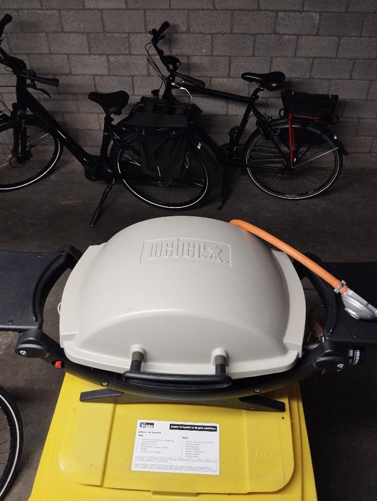 Barbecue à gaz à usage très sporadique. (WEBER), Enlèvement, Comme neuf, Weber