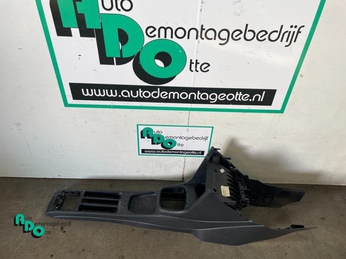 Console centrale d'un Volkswagen Polo (Polo 09-), Volkswagen, -, 3 mois de garantie, Utilisé