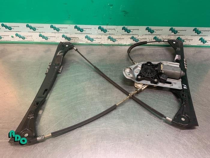 Mécanique vitre 4portes avant droite d'un Mercedes C-Klasse, 3 mois de garantie, Utilisé, -, -