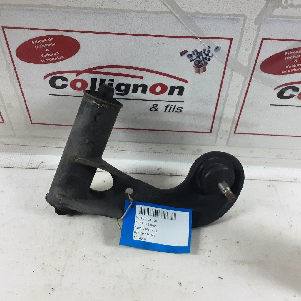 BRAS DE SUSPENSION AVANT GAUCHE (TRIANGLE) CLK (C208), Mercedes-Benz, Mevr. I. Hauben, Utilisé, Rue de l'Espoir 34 34
4030  GRIVEGNÉE, BE