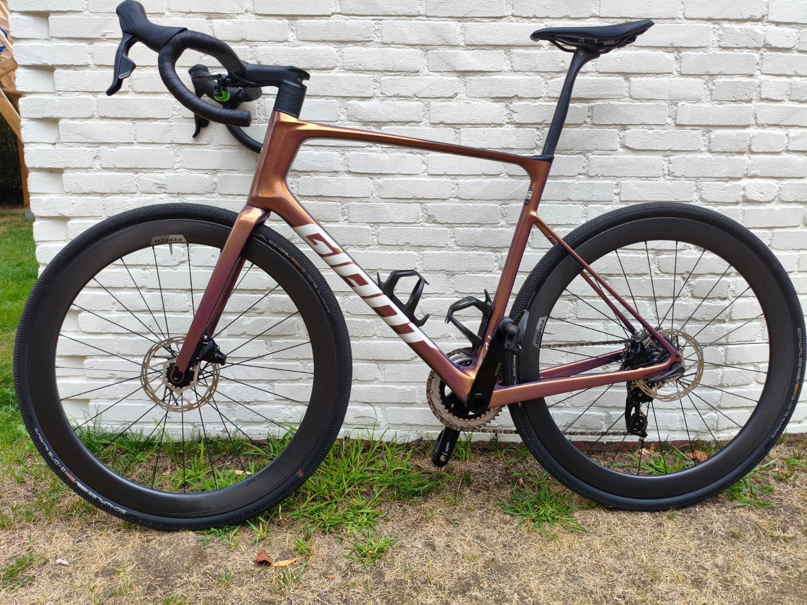 Defy Advanced pro 1 2025, Ophalen